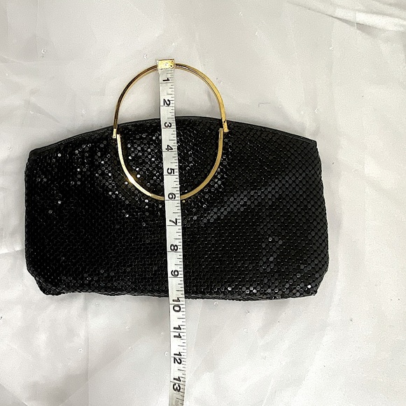 Black Chainmail 🔵 Evening Bag With Gold handles - Picture 9 of 10